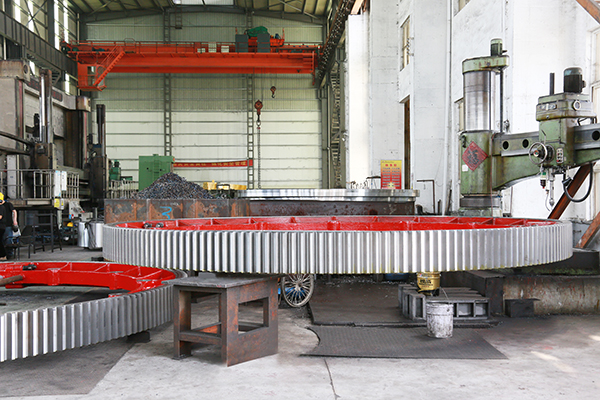 大齒輪加工廠家解析：從原材料到成品，大齒輪加工過(guò)程的技術(shù)優(yōu)勢(shì)