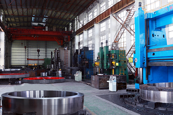 如何正確選擇鑄鋼件加工廠(chǎng)家？加工大型鑄鋼件時(shí)需要避免哪些誤區(qū)？