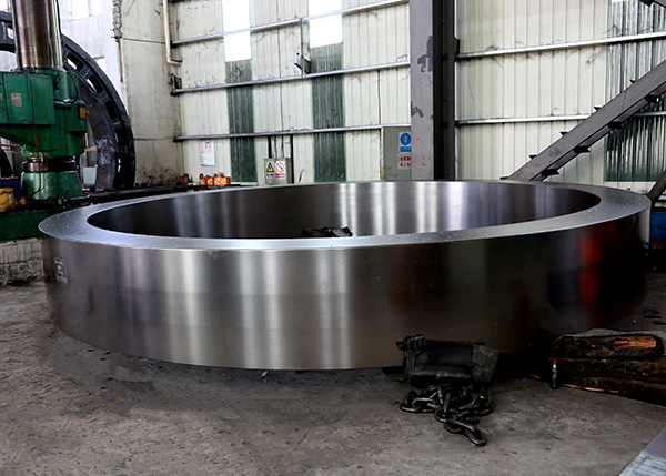 鑄鋼件加工廠家講解鑄鋼件與鍛件的區(qū)別？