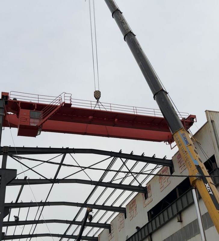 騰飛鑄鋼新廠房進(jìn)度條+50%——行車上梁！