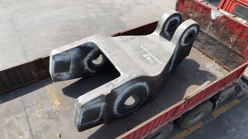 大型鑄鋼廠-騰飛鑄鋼如何通過材料熱處理工藝提升夾臂抗疲勞性能？