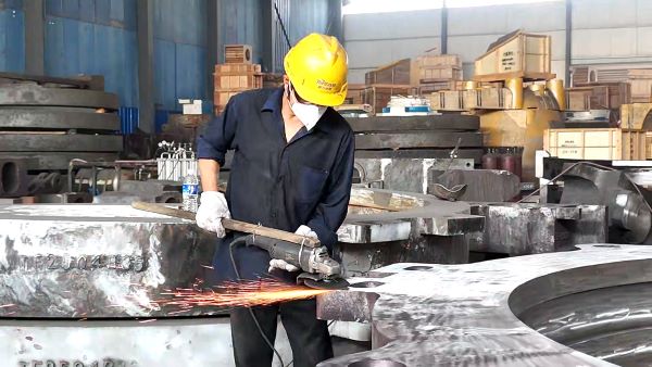 不只是“倒?！保含F(xiàn)代大型鑄造廠比你想象的更酷炫