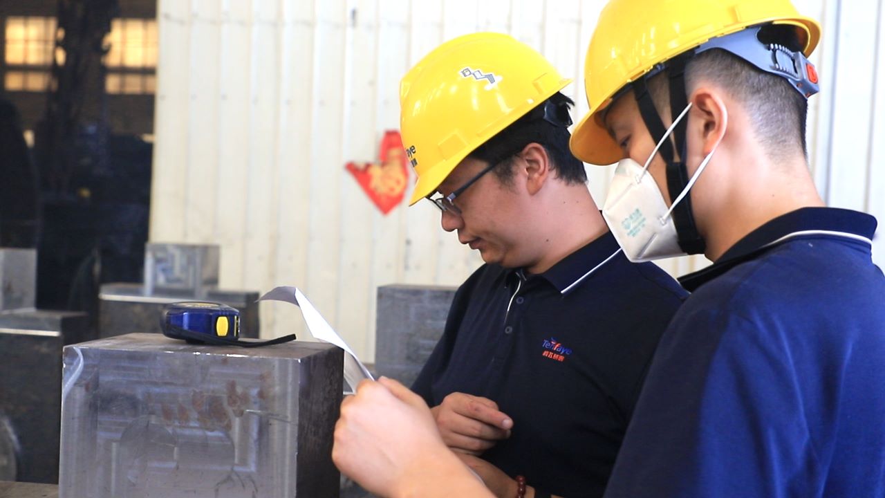 大型鑄鋼廠-騰飛鑄鋼如何做到探傷標(biāo)準(zhǔn)一級(jí)的？