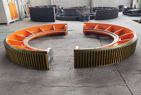 有關(guān)大齒輪、渣罐等鑄鋼件的加工，大型鑄鋼件廠家是怎么做？